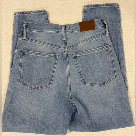 Madewell /Women’s Light Blue Distressed Straight Leg Jeans/ THE MOMJEAN /Size 27 - Picture 4 of 14
